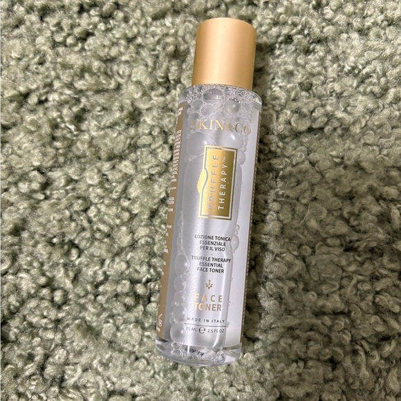 Skin Care Bundle - Picture 2 of 4